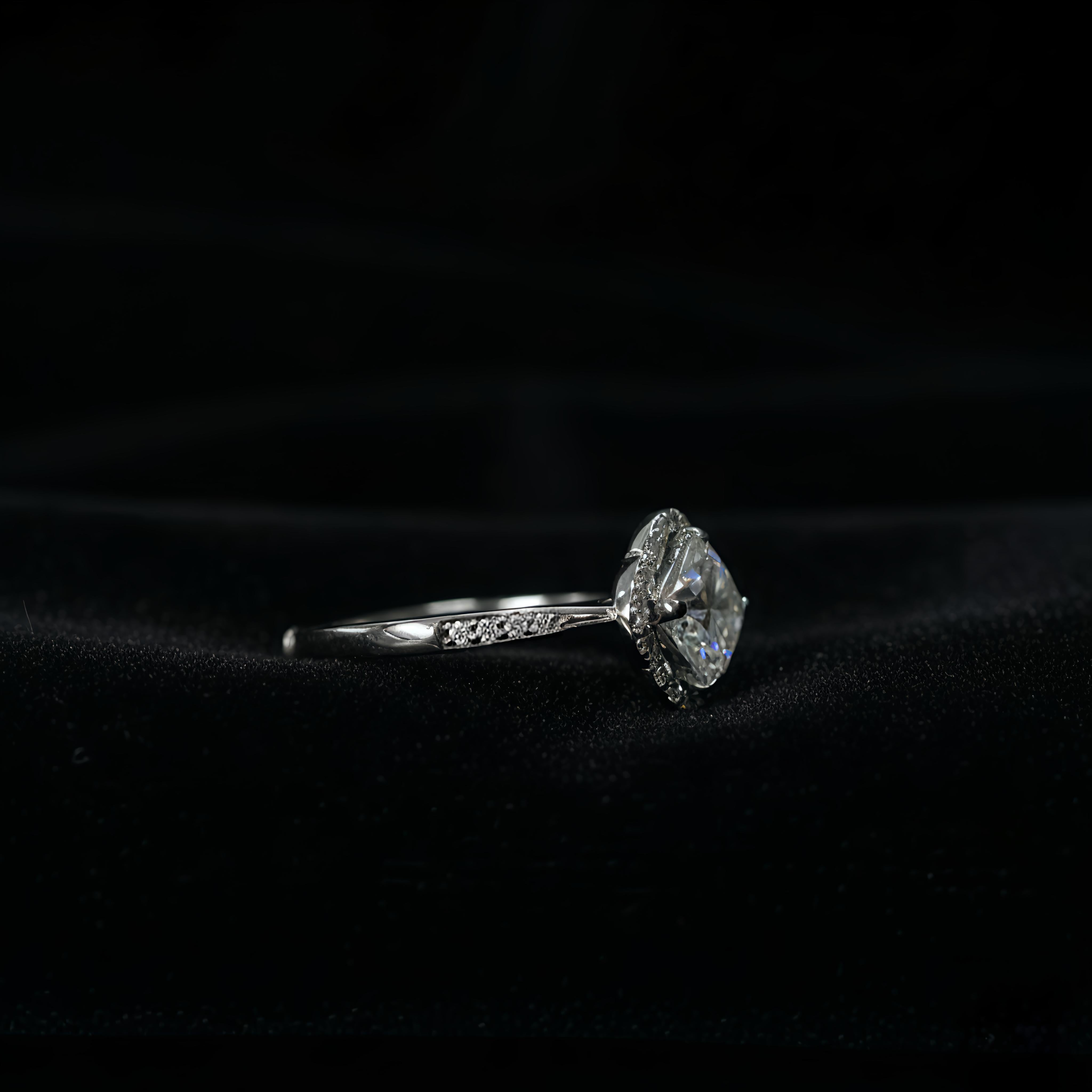 βLustra Clover Ring πΏπ "